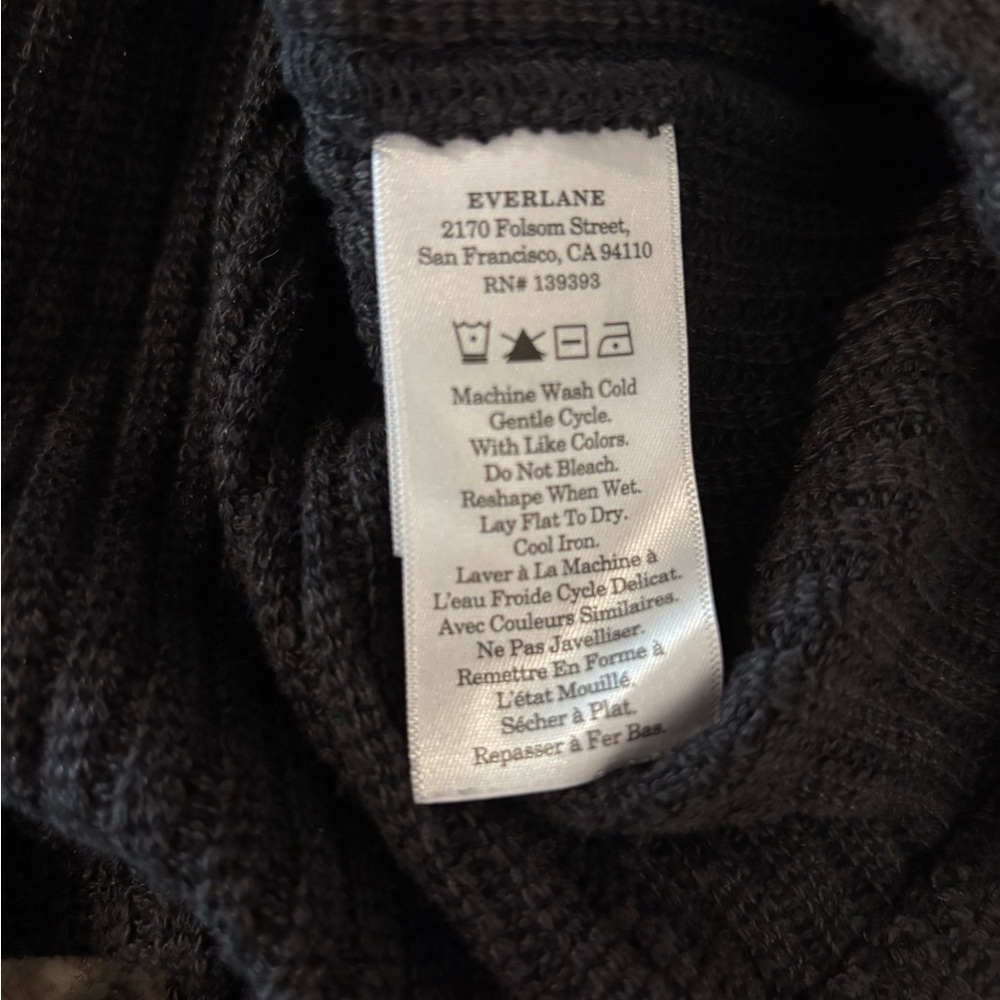 Everlane Charcoal Ribbed Knit Top - Picture 6 of 7